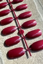 24 Adet Bordo Oval Orta Uzun Takma Tırnak 823 - Görsel 3