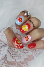 24 Adet Çocuklar için Renkli Kısa Takma Tırnak  TET133 - Görsel 2