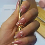 24-adet-kut-takma-tirnak-seti-orta-uzunlukta-tasli-protez-gorunumlu-dz519-1