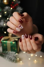 24-adet-yilbasi-desenli-kirmizi-kisa-takma-tirnak-seti-r620