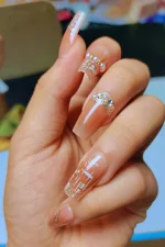 24 Adet Küt Takma Tırnak Seti Orta Uzun Taşlı Desenli Takma Tırnak Z654