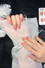 Kısa Badem 24 Adet Takma Tırnak Seti W1657