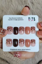 Kısa Takma Tırnak Seti Desenli 24'lü. Saklama Kutulu Yapıştırıcı ve Aksesuarları Hediye Z442 - Görsel 5