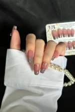 Desenli Takma Tırnak Seti 24'lü. Küt Tırnak Yapıştırıcı Ve Aksesuarları Hediye Z681 - Görsel 2