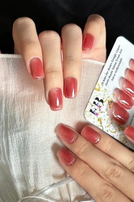 kisa-kut-24-adet-takma-tirnak-seti-r642