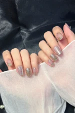 Kısa Takma Tırnak Seti 10 Adet Simli ve Desenli Tırnak Yapıştırıcı Dahil T022