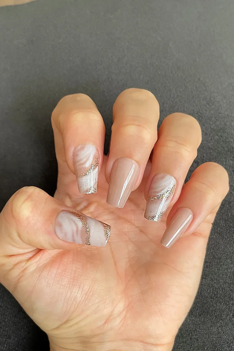 nude-24-adet-simli-kut-takma-tirnak-seti-desenli.-w1498