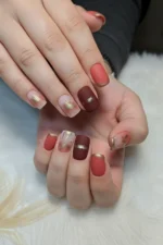 Simli Kısa Küt Takma Tırnak Seti Mat Tırnak 24 Adet Tırnak R702 - Görsel 3